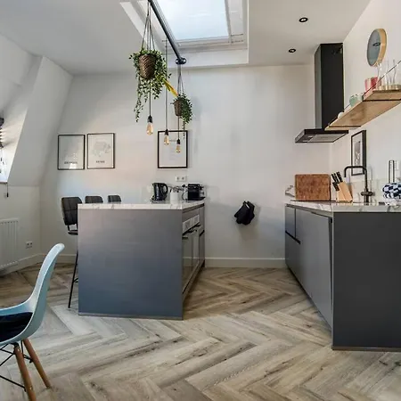 Lägenhet Hosted By Wendy Willem 3