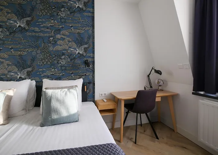 Hosted By Wendy Willem 3 デン・ハーグ