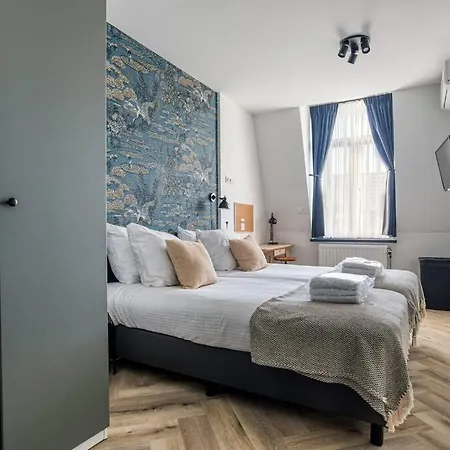 Hosted By Wendy Willem 3 Apartamento La Haya