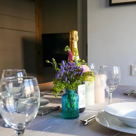 Apartment Hosted By Wendy Willem 3