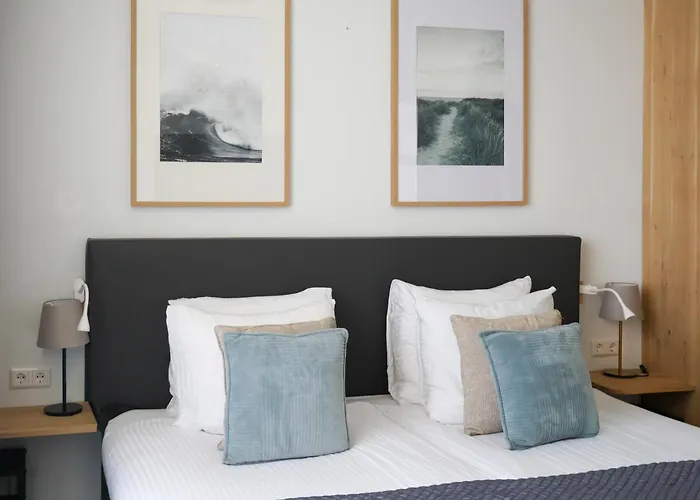 Hosted By Wendy Willem 3